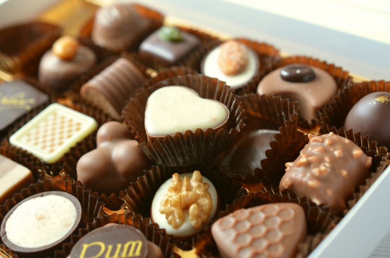 chocolaterie-ROUGIERS-min_chocolates_food_candy_calories_nibble_chocolate_heart-782043